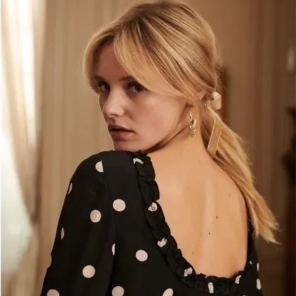 SEZANE BLOUSE LEONOR - 100% SILK, BALLERINA BACK - BLACK + BEIGE WITH RUFFLE